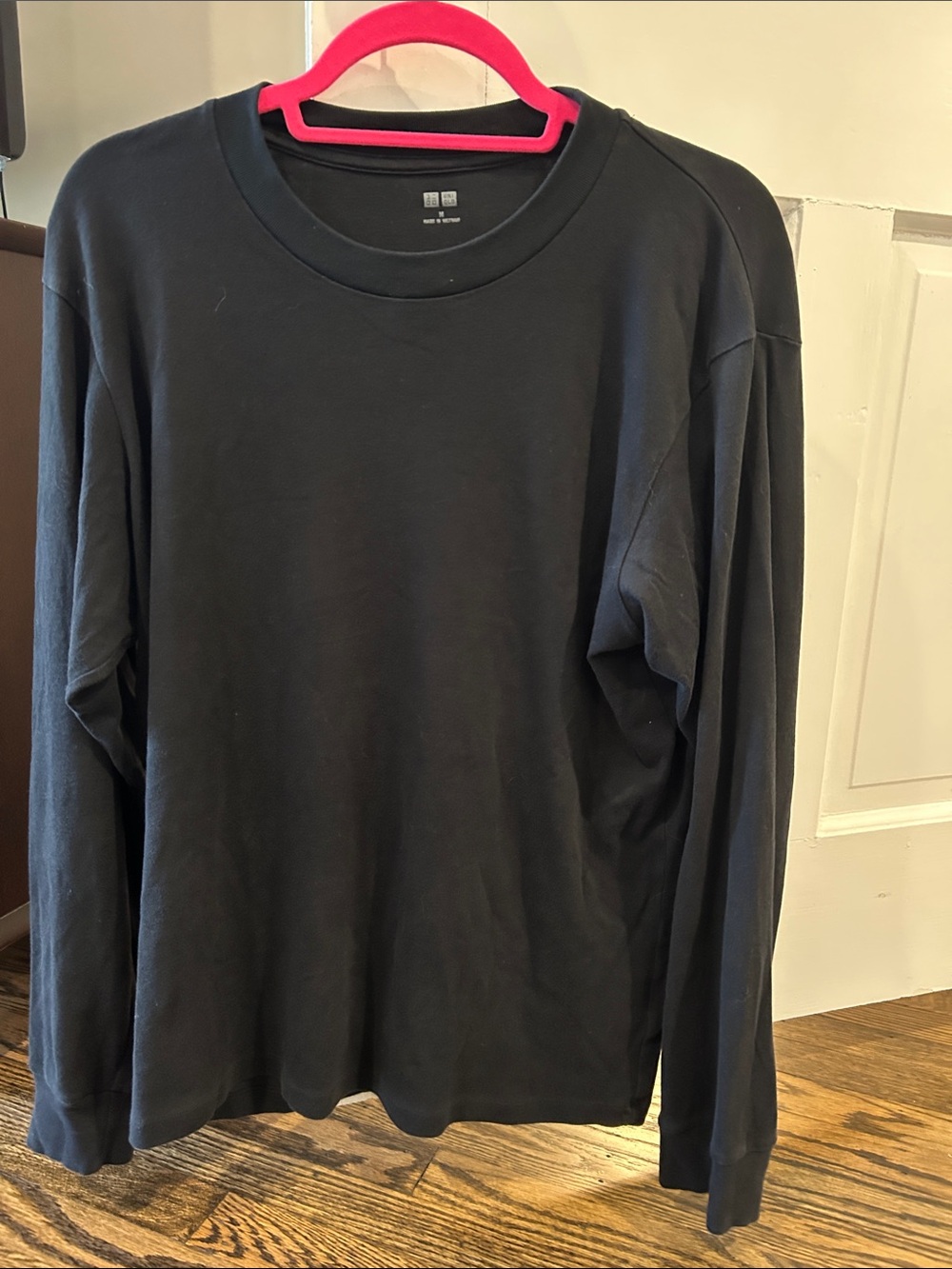 Uniqlo Black Long-Sleeve Crewneck Tee